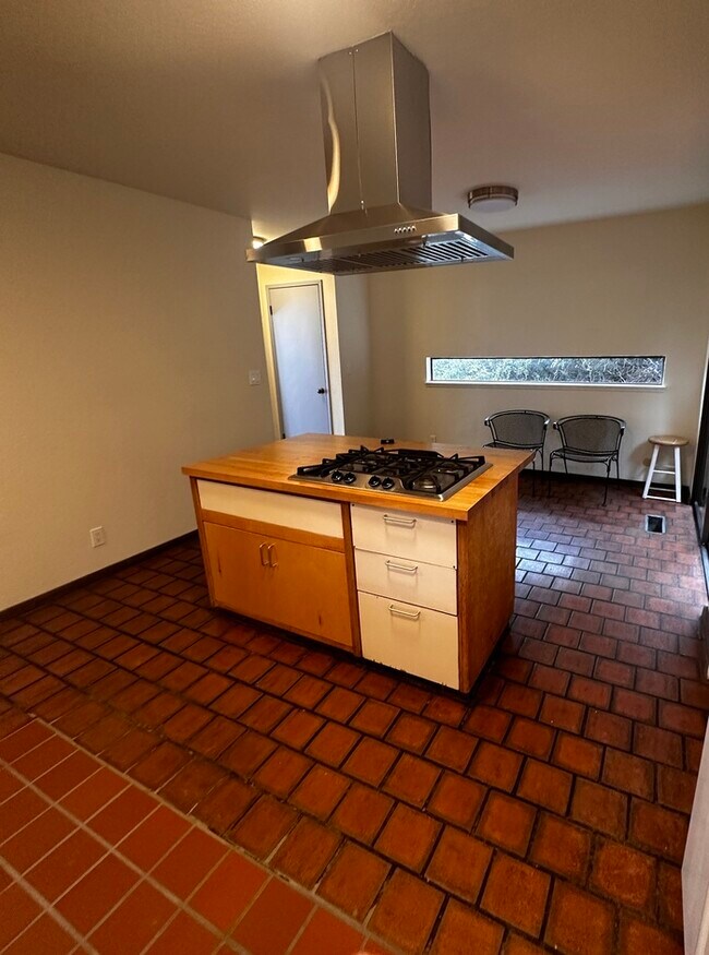 Foto del edificio - Unique Open living Space in North Berkeley