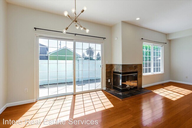 Building Photo - 3 br, 2.5 bath House - 4220 Ramshall Place