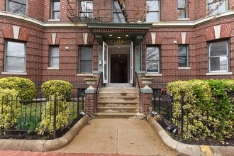 Building Photo - 1201 Q St NW
