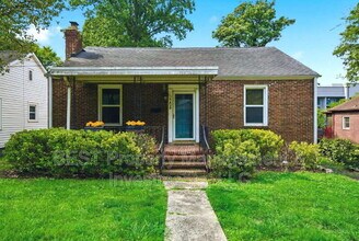 Building Photo - 2208 Wilmore Dr