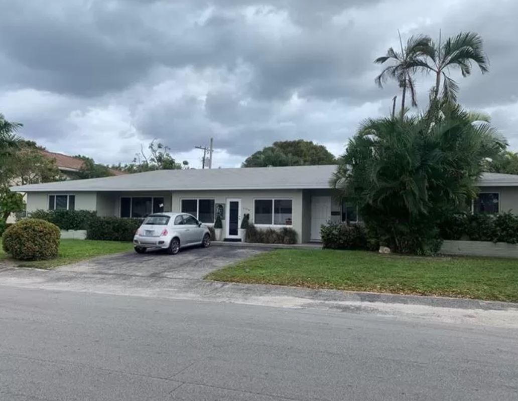Primary Photo - Coral Ridge Triplex