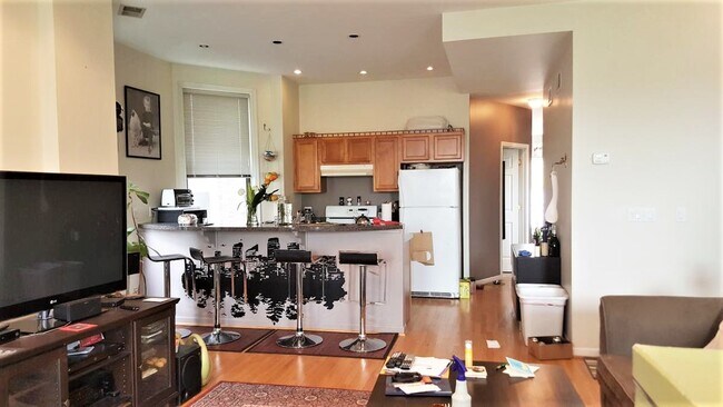Foto del edificio - 2617 W Haddon Ave