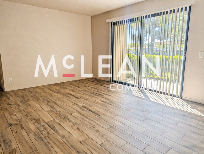 Building Photo - Beautiful Condo in the Gated Cathedral Springs Community