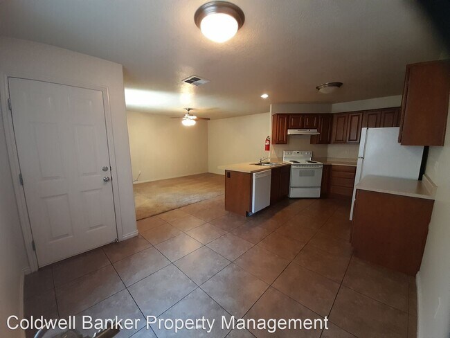 Foto del edificio - 3 br, 2.5 bath House - 1094 N 1550 W  Unit 10