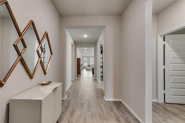 Foto del edificio - 5924 Hopkins Dr