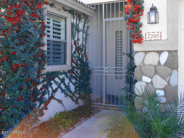 Foto del edificio - 2205 W Darrel Rd