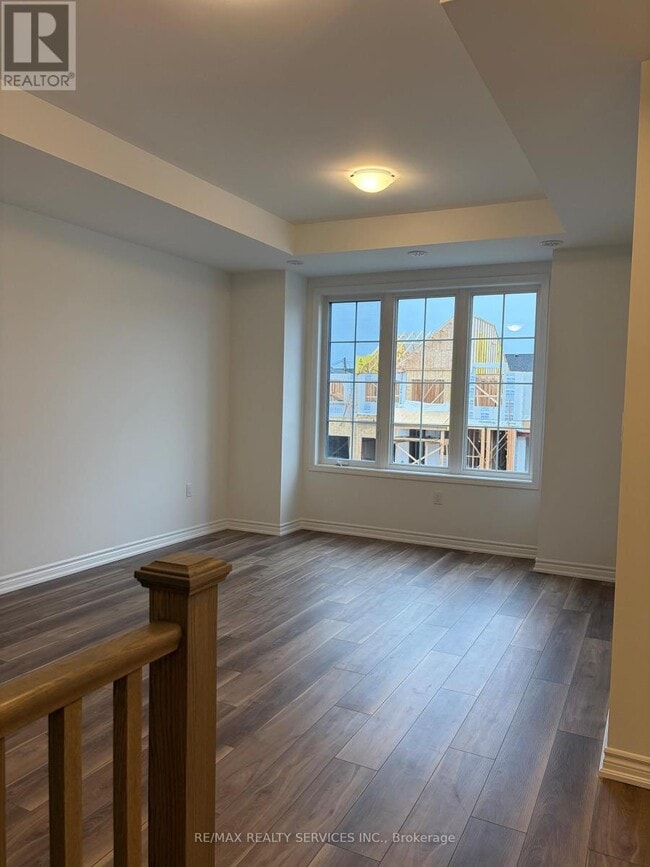 Building Photo - 92 Yorkshire Dr