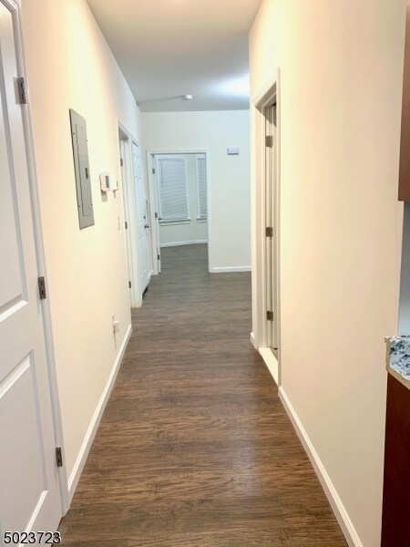 Building Photo - 251 Ellis Ave