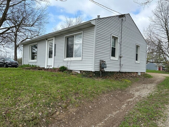 Building Photo - Single Family Home