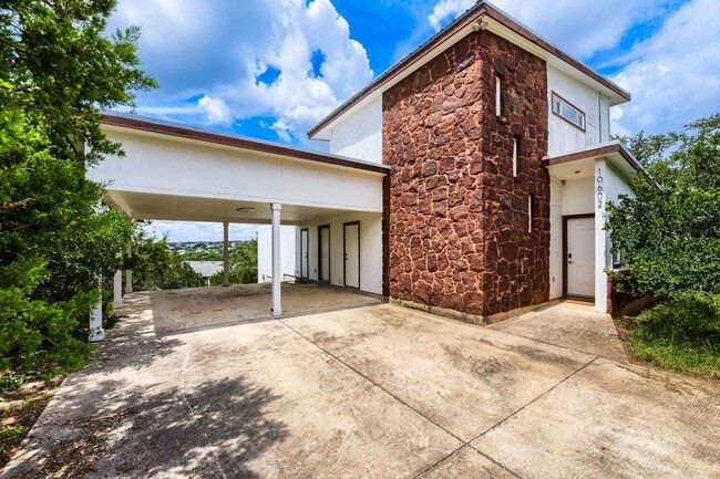 Photo - 10602 Knob Hill House