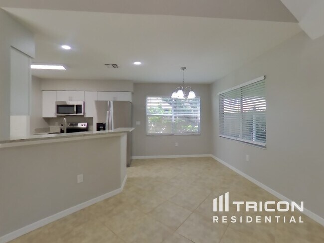 Foto del edificio - 1357 Heritage Acres Blvd