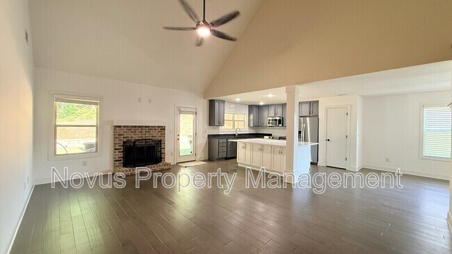 Foto del edificio - 338 Brookstone Dr