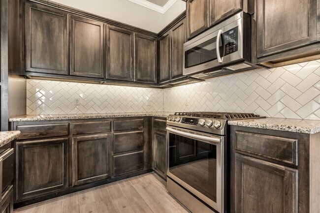 Foto del edificio - 4 Bed, 2 Bath Home for Rent in Edmond (Deer Creek Schools)- Move in Deposit-Free! (If Qualified)