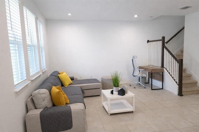 Building Photo - 8913 Matriarca Aly