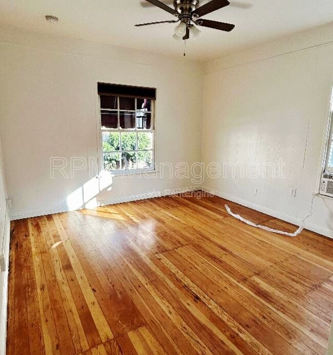 Building Photo - 1781 N Orchid Ave