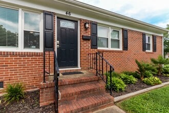 Building Photo - 46 Hidalgo Dr