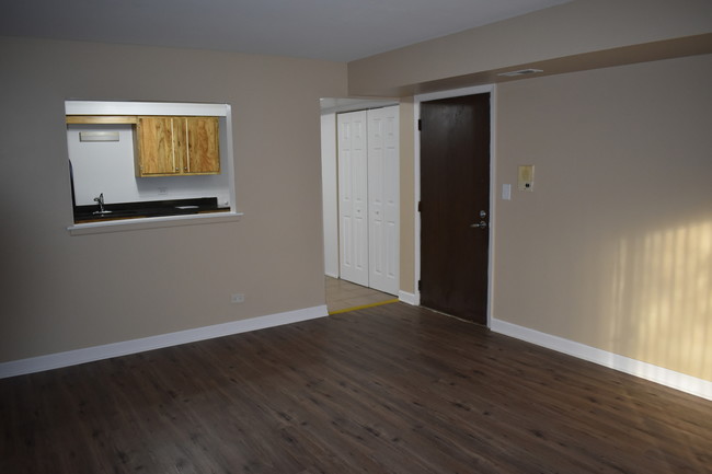 Building Photo - 1456 E Ports O Call Dr