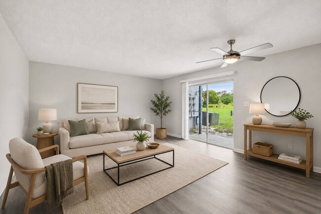Living Area - Roselea Manor Apartments