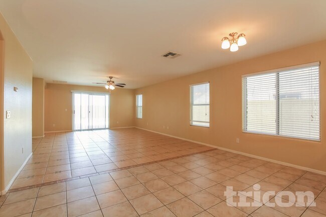 Building Photo - 15072 W Buchanan St