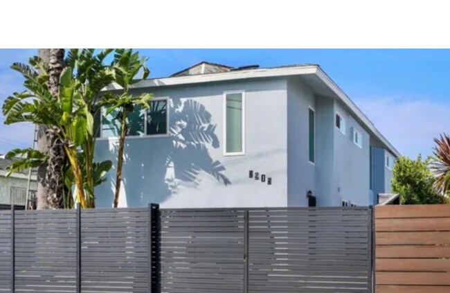 Foto del edificio - 2915 Hauser Blvd