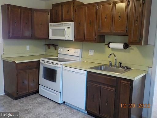 Building Photo - 3 Pinyon Pine Cir