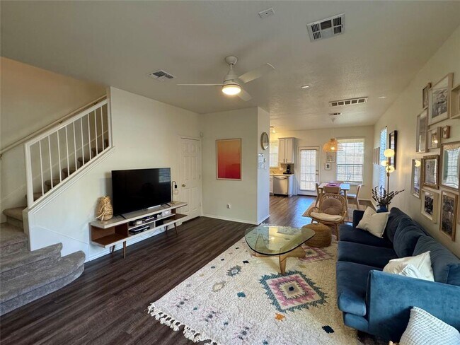 Foto del edificio - 16100 S Great Oaks Dr