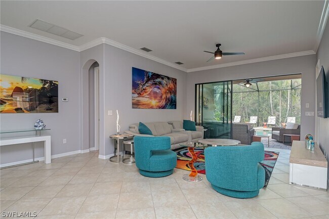 Building Photo - 11124 Esteban Dr