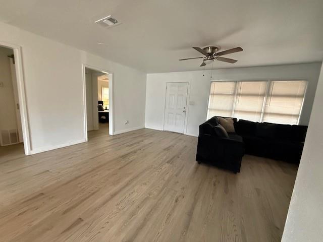 Foto del edificio - 841 S San Jose Dr