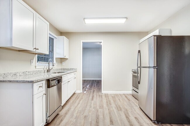 Foto del edificio - 2202 Troutdale Drive