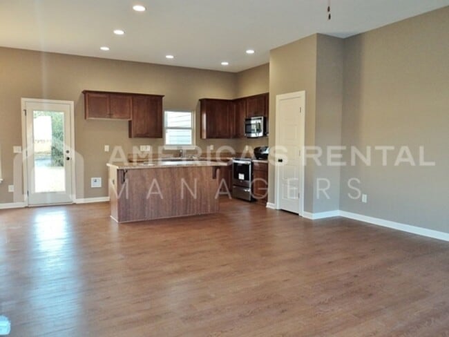 Building Photo - Townhome in Calera, AL - COMING SOON!