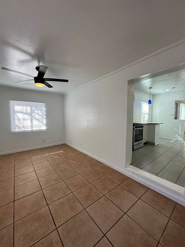 Foto del edificio - 2 Bed 1 bath