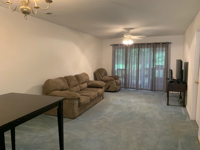 Primary Photo - 1262 River Oaks Dr