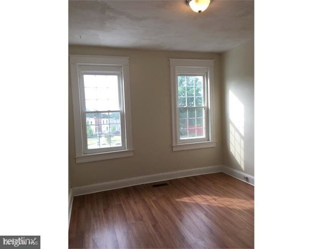 Building Photo - 4 br, 2 bath House - 706 N Edgewood St