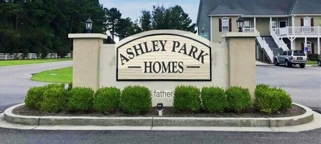 Foto del edificio - 125 Ashley Park Dr