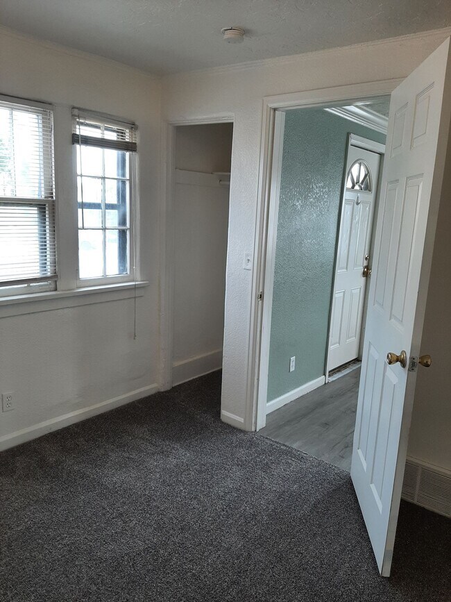 Foto del edificio - 1017 16th St