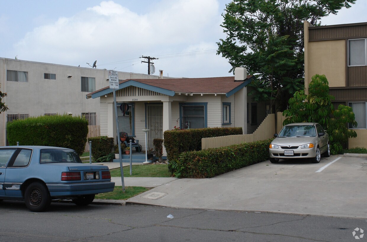Building Photo - 4044 Oregon St