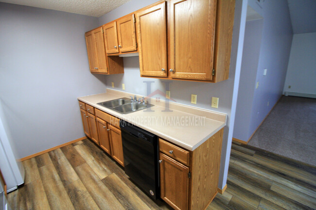 Building Photo - 5400 W 57th St