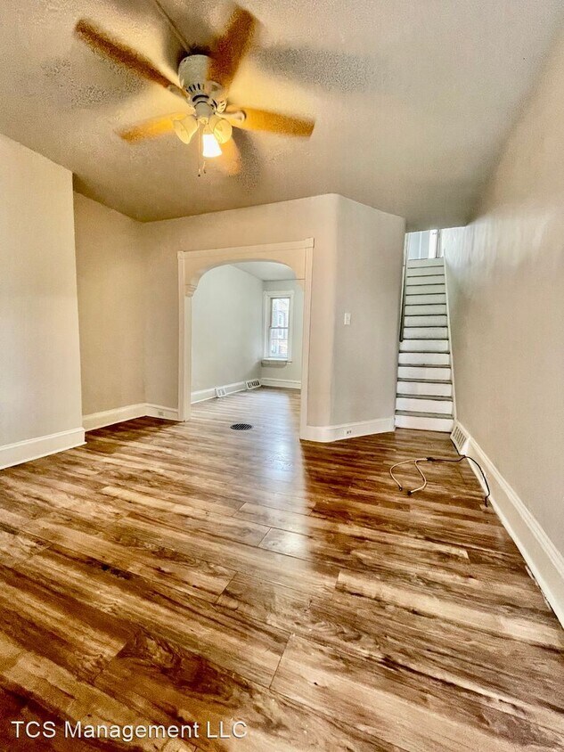Primary Photo - 3 br, 1 bath House - 2021 South Avondale S...