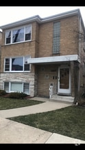 Building Photo - 10306 Chaucer St