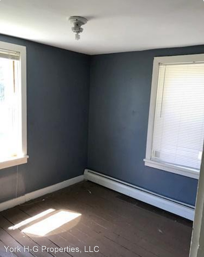 Foto del edificio - 3 br, 1 bath House - 8753 Meadtown Rd