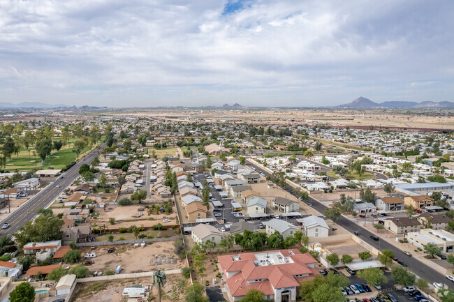 Aerial Photo - Ivyglen Apartments