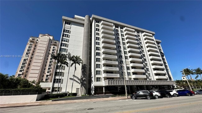 Building Photo - 625 Biltmore Way
