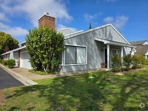 Building Photo - 3317 Caminito Gandara