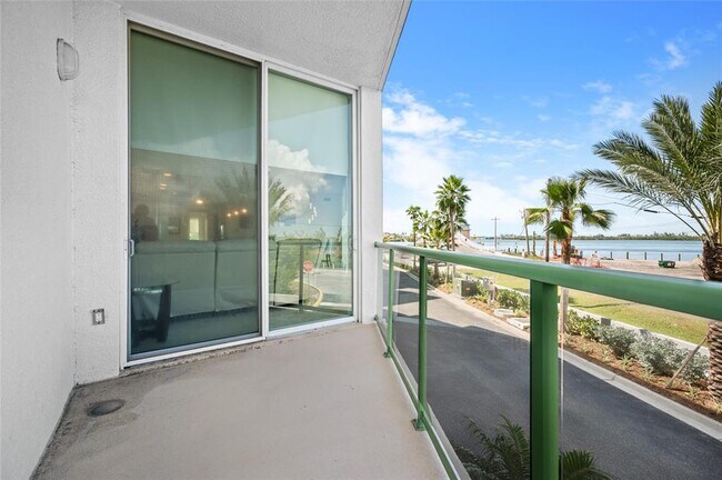 Foto del edificio - 1375 Beach Rd