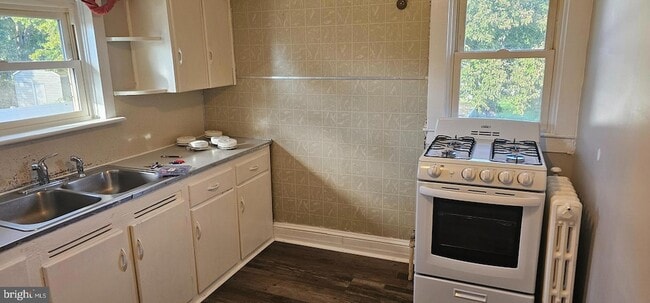 Foto del edificio - 2912 Hillcrest Ave