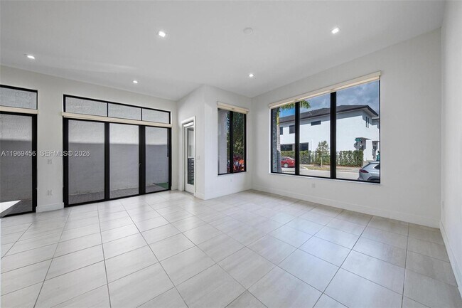 Building Photo - 8120 NW 43rd St