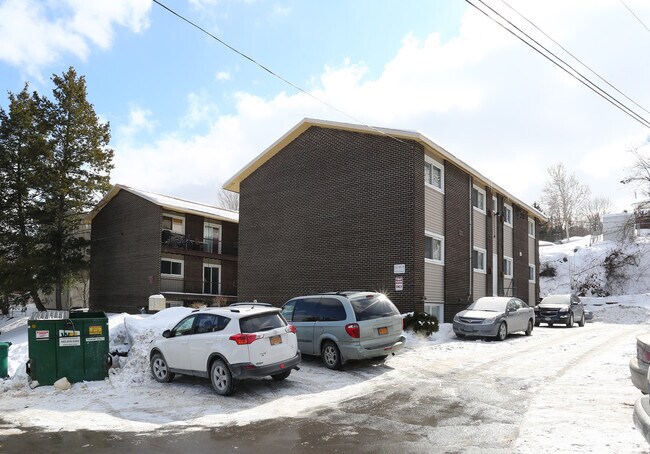 Building Photo - 152-170 Polk