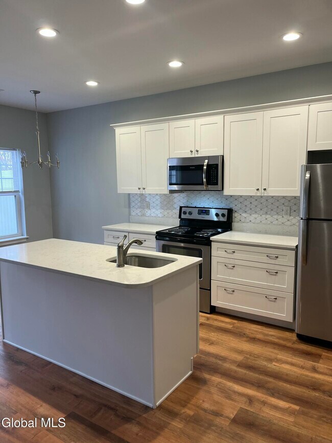 Foto del edificio - 2011 Rdg Mnr Ct