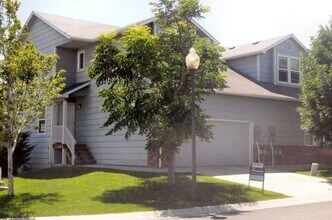 Building Photo - 1004 Winona Cir