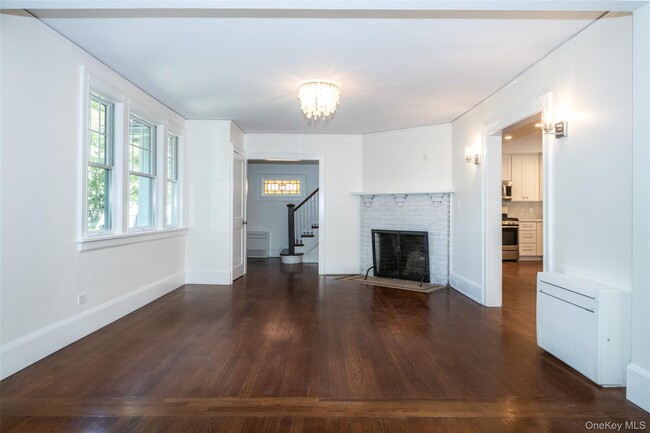 Foto del edificio - 162 Rockingstone Ave